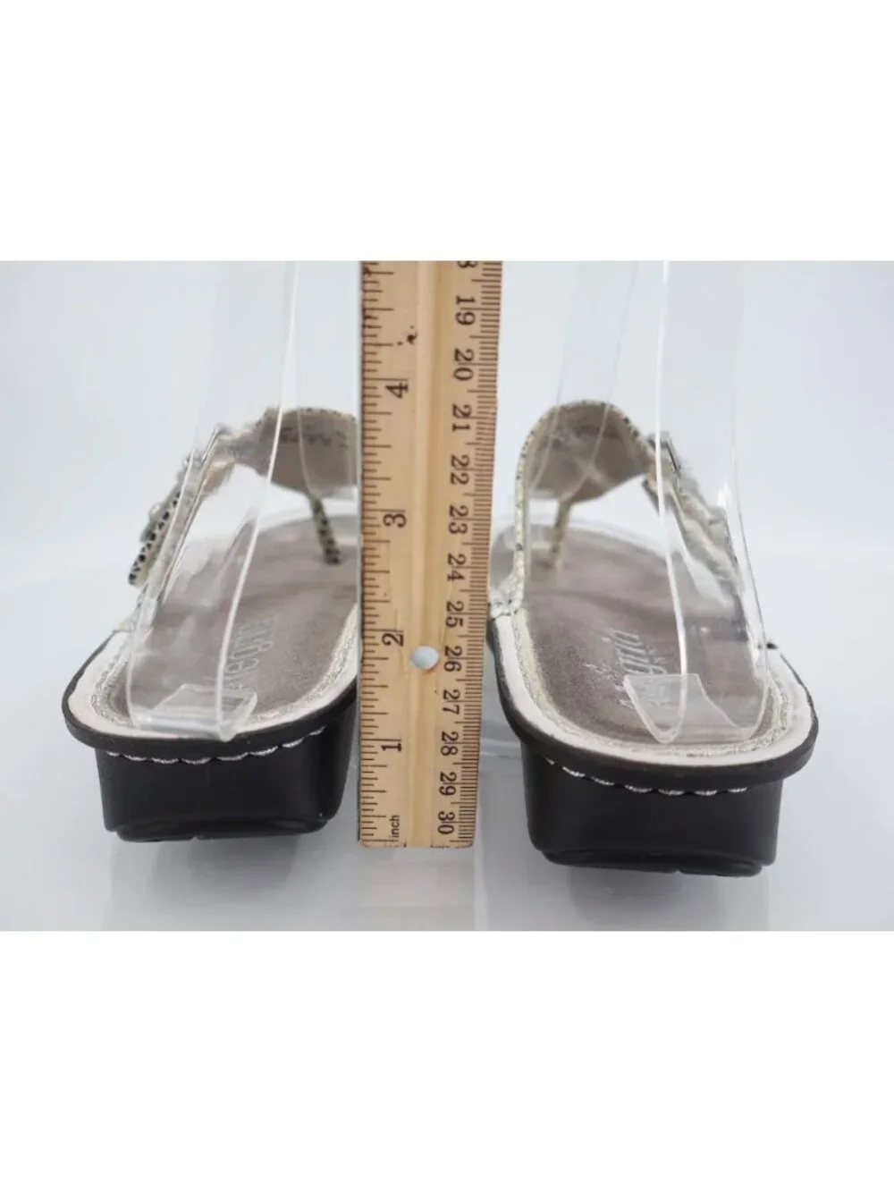 Alegria Women's Vanessa Thong Sandal Size 35 5 White Leather Snake Slide Shoes